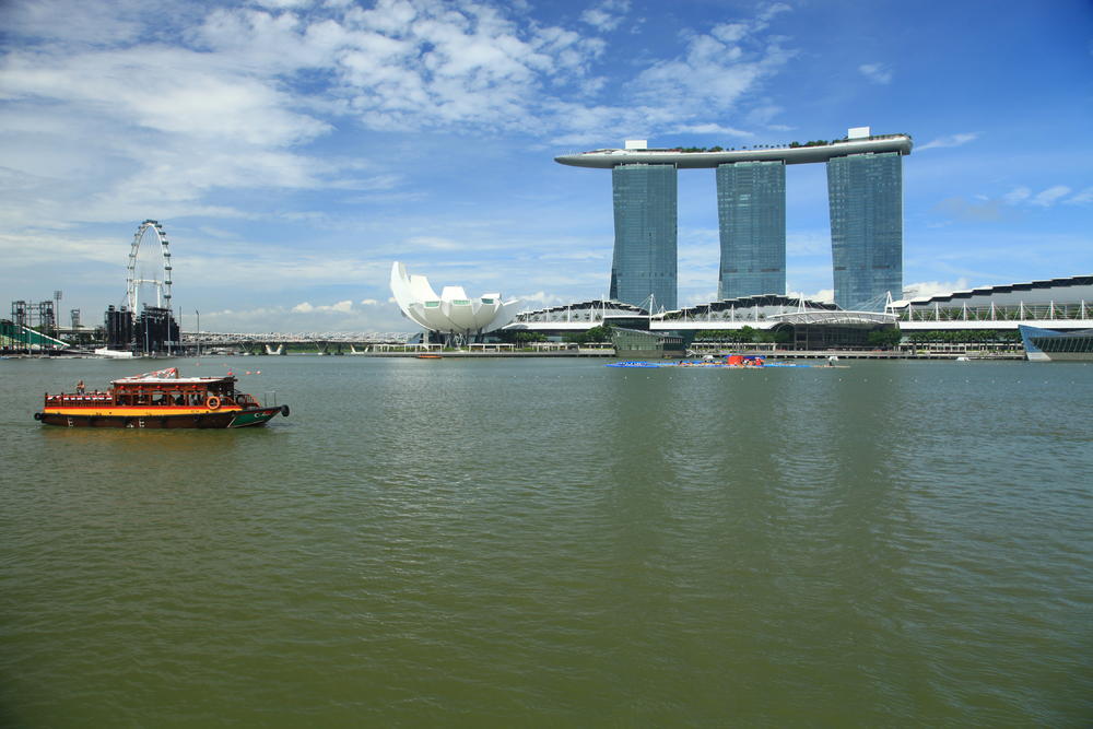 先PR，再公民：新加坡身份进阶的黄金路径